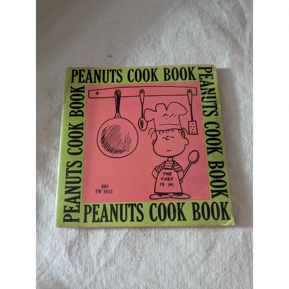 1970s Peanuts Cook Book Charles M Schulz June Dutton Scholastic Paperback